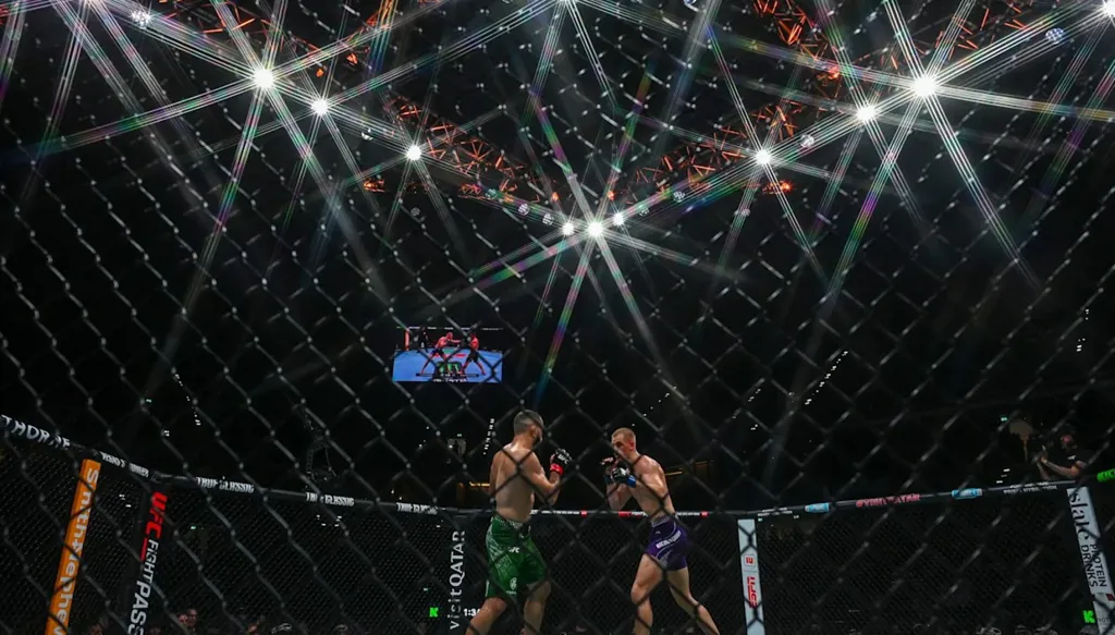 UFC تعود إلى الدوحة ونزالات مرتقبة في صالة علي بن حمد العطية