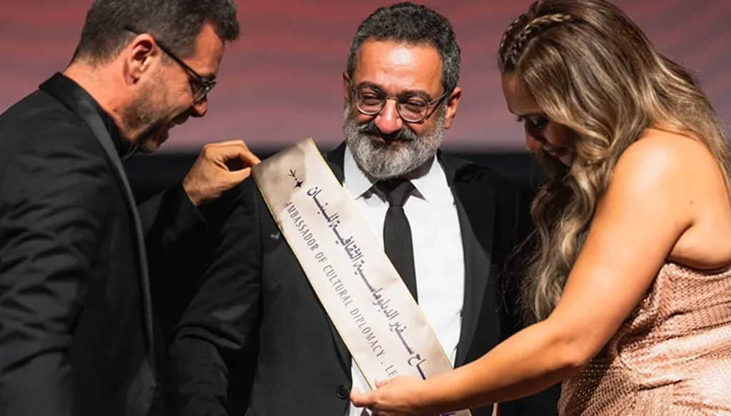 جورج خبّاز يتوشّح بالديبلوماسية الثقافية في مونتريال: تكريمٌ لفنّان يشبه لبنان