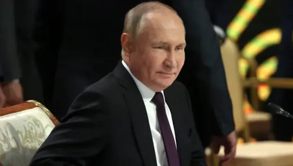 بوتين يعزل قائد القوات البرية للجيش الروسي