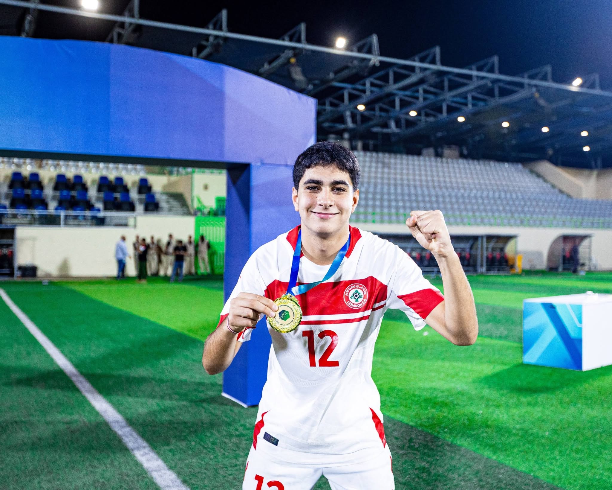 من حفل تتويج منتخب لبنان للناشئين باللقب. (فيسبوك)