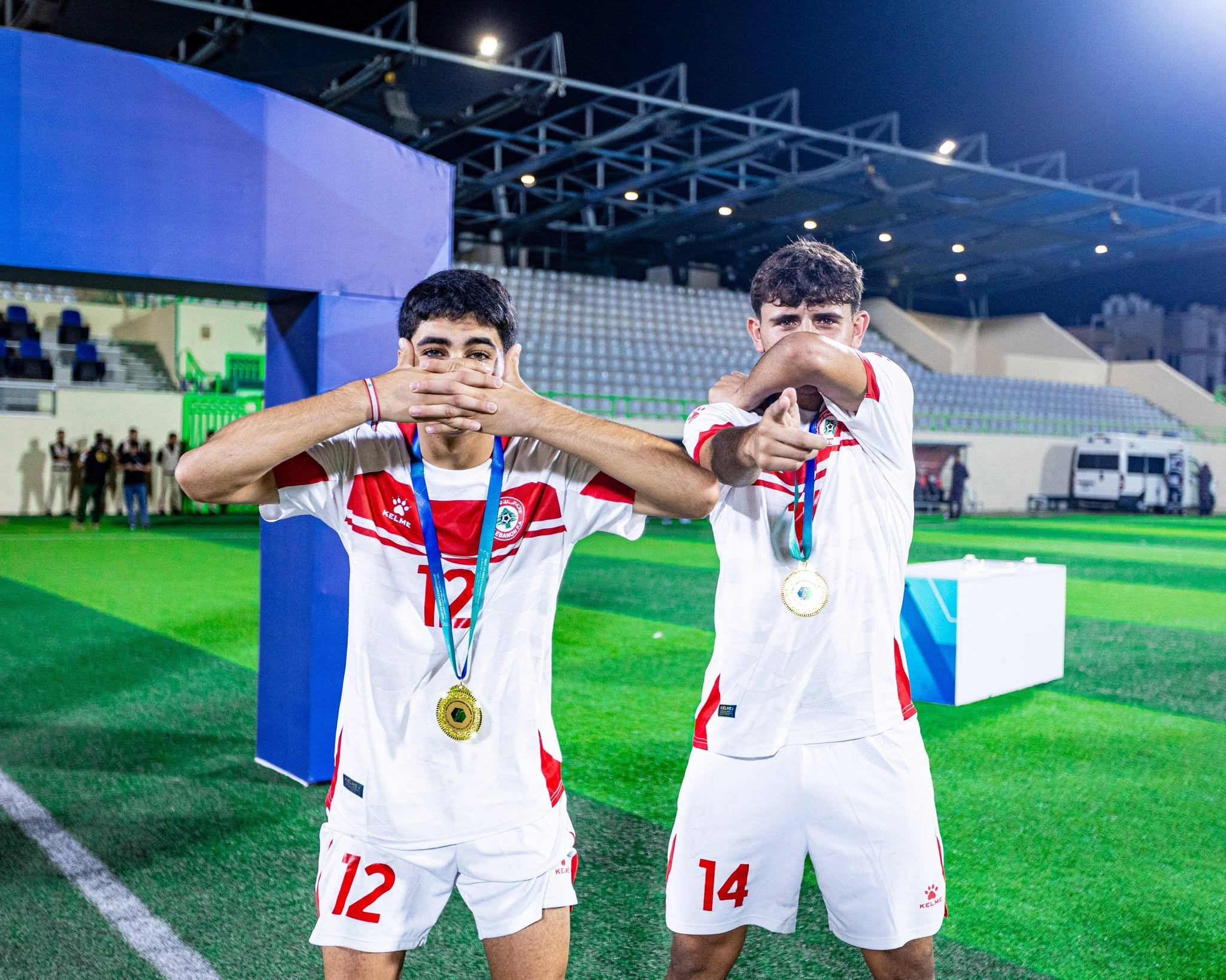 من حفل تتويج منتخب لبنان للناشئين باللقب. (فيسبوك)
