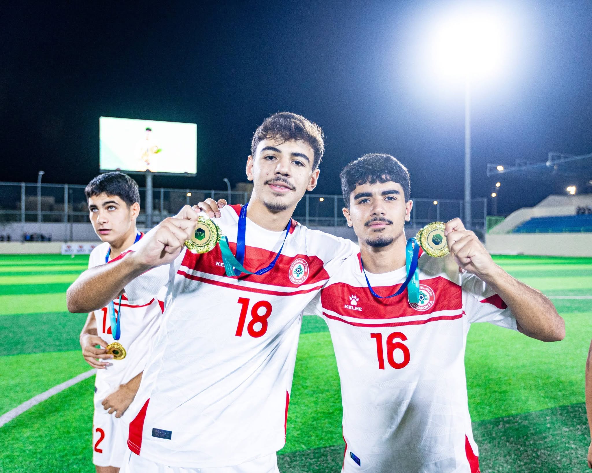 من حفل تتويج منتخب لبنان للناشئين باللقب. (فيسبوك)