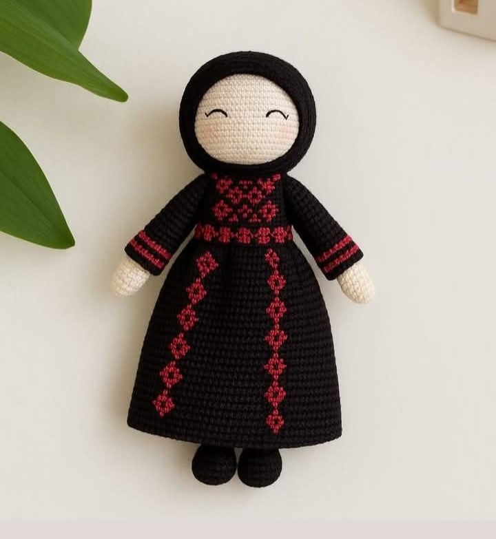 دمى الكروشيه الفلسطينيّة (Pinterest)