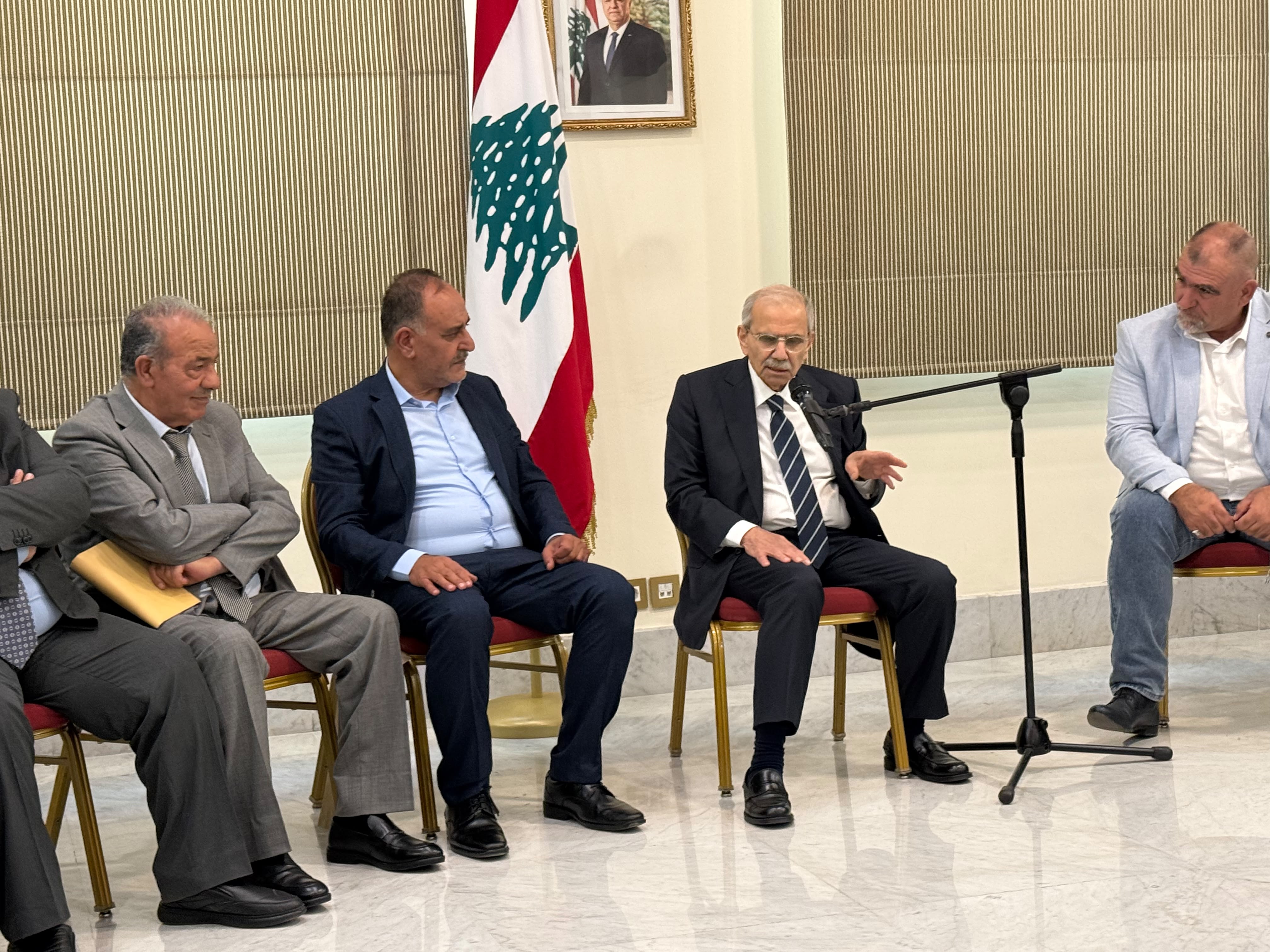 استقبال رئيس مجلس الوزراء نواف سلام وفداً موسعاً من فعاليات وعشائر بعلبك.