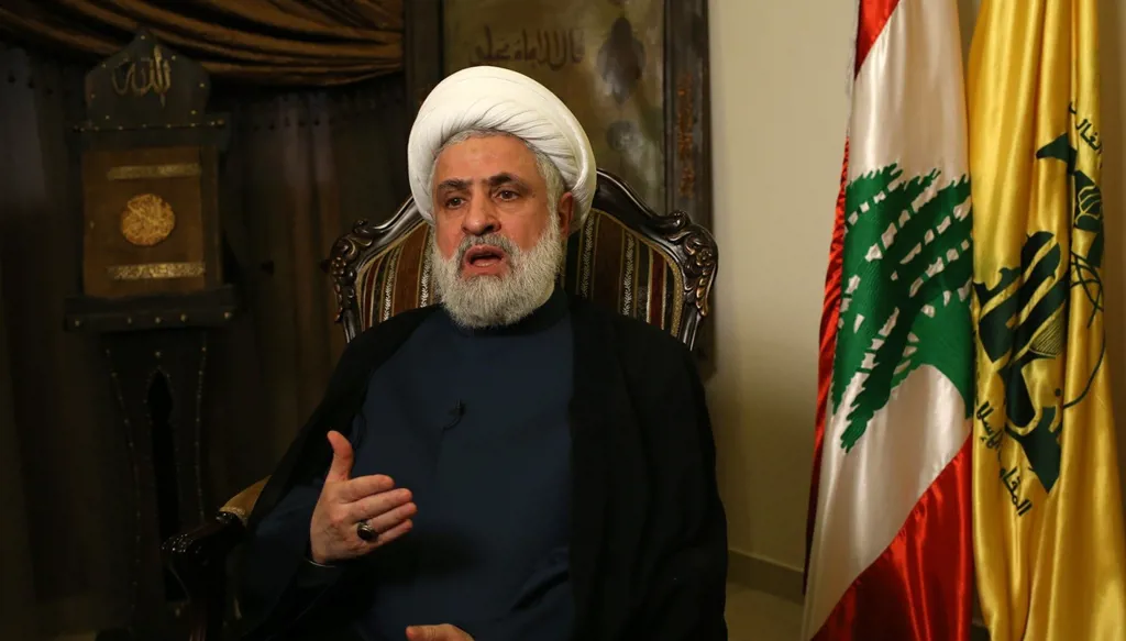 نعيم قاسم مجدداً: "حزب الله"  لا يعترف بكونه معنيّاً بحصرية السلاح!
