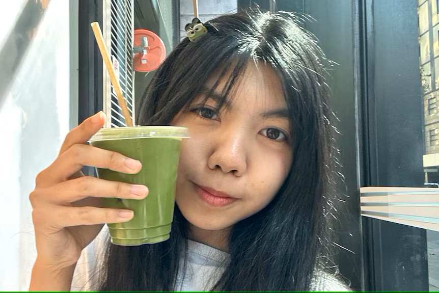 المؤثرة تارا زاو (صورة من حسابها في السوشال ميديا).