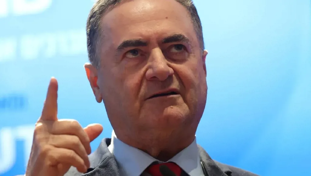 وزير الدفاع الإسرائيلي: سنواصل السيطرة على المناطق التي قمنا بتطهيرها في لبنان