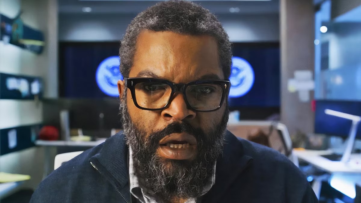 آيس كيوب في ”حرب العوالم”.