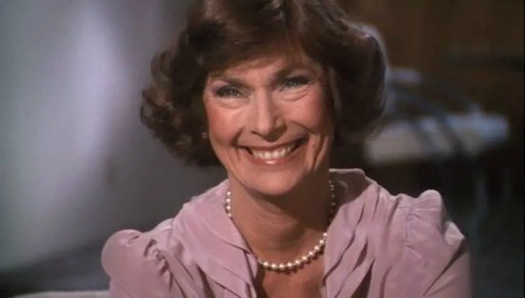 وفاة نجمة "دالاس" بريسيلا بوينتر عن عمر 100 عام