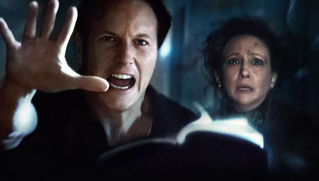 نظرة على فيلم The Conjuring الأخير: وداع كبير لأنجح سلسلة رعب في التاريخ