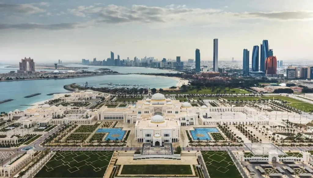 ضريبة على أرباح الشركات العالمية في الإمارات: مطلب دولي لمنع التهرب الضريبي