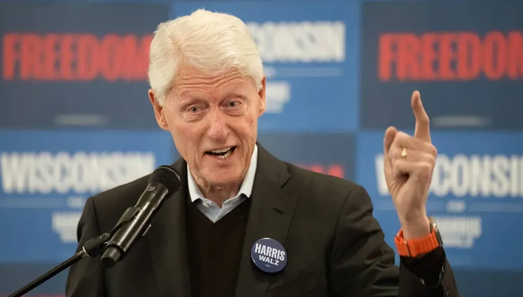 بعد دخوله المستشفى... ما جديد حالة الرئيس الأميركي الأسبق بيل كلينتون الصحية؟