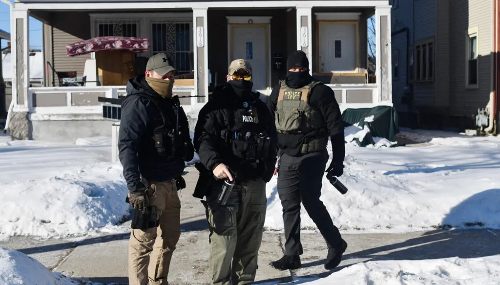 توقيف صحافيَين أميركيين على خلفية الاحتجاجات في مينيابوليس