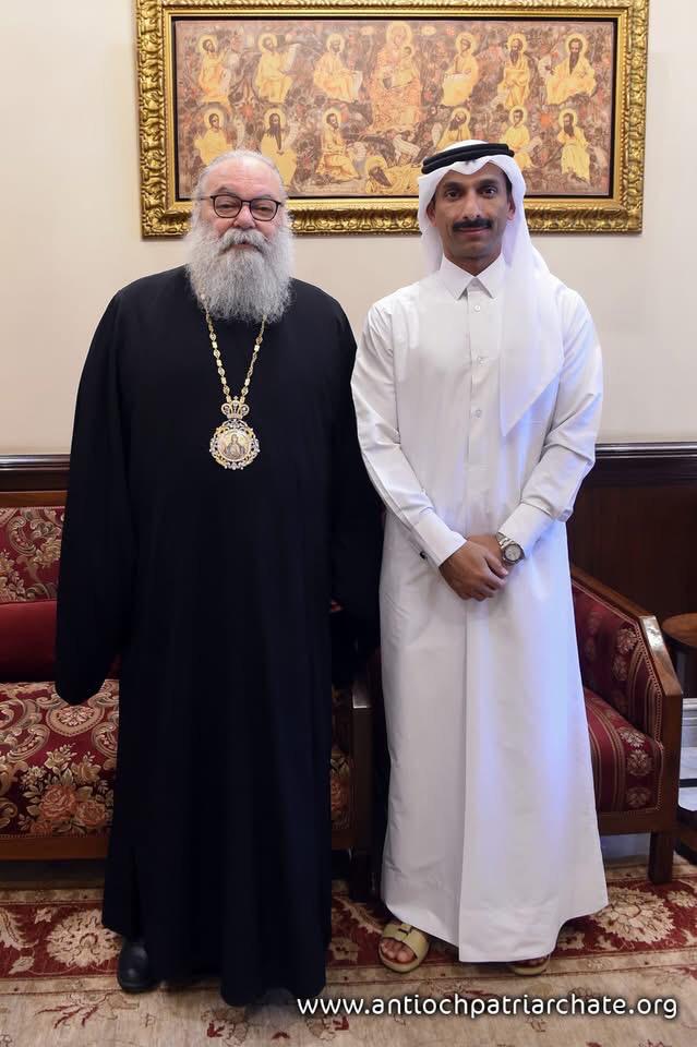 البطريرك يوحنا العاشر وسفير دولة قطر (فايسبوك).