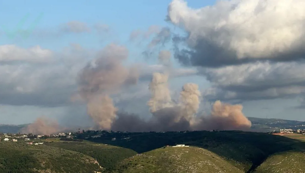 بالفيديو-هزّة في جنوب لبنان بعد تفجير الجيش الإسرائيلي نفقاً في القنطرة