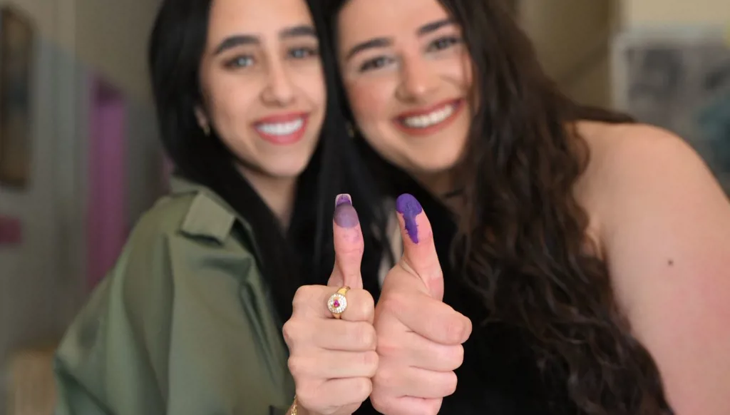 سياسة وسياحة في البترون... انتخابات بلدية وأجواء صاخبة تعكس حيوية المدينة