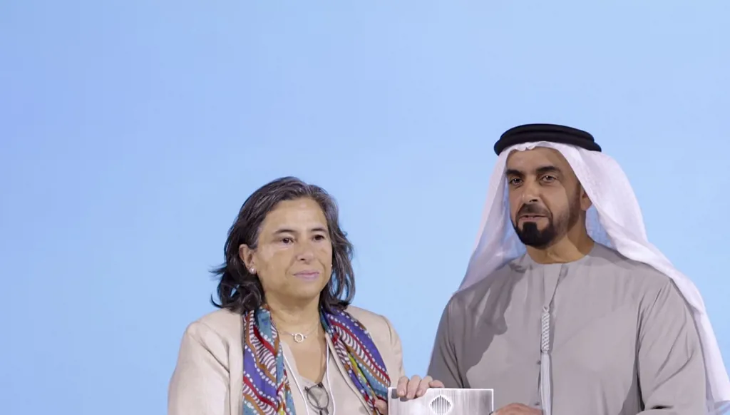 بحضور حاكم دبي... سيف بن زايد يكرم الفائزين بجائزة التميز الحكومي العالمي 2025