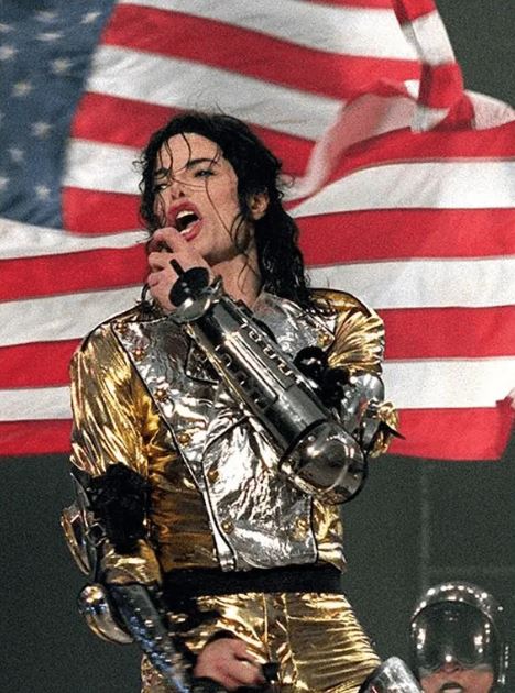 مايكل جاكسين بلوك History World Tour الذهبي (انترنت)