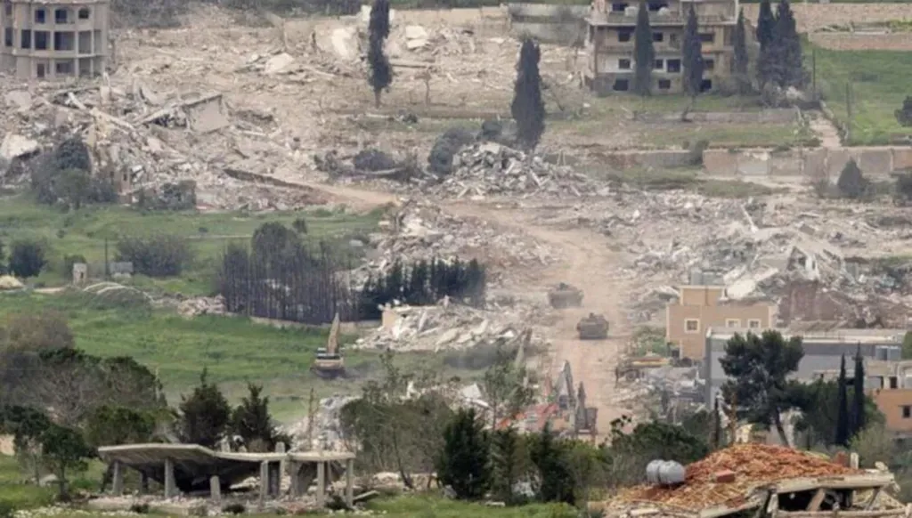 Israeli tanks in the town of Dibbine (circulated on X)