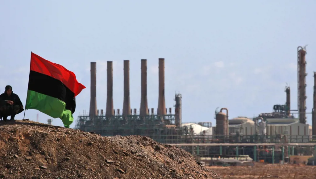 أول عطاء نفطي في ليبيا منذ 17 عاماً… هل تتنافس واشنطن وبكين على حصة؟