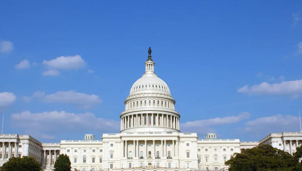 أعضاء بمجلس الشيوخ الأميركي يدعمون أوكرانيا قبل خطاب ترامب المرتقب