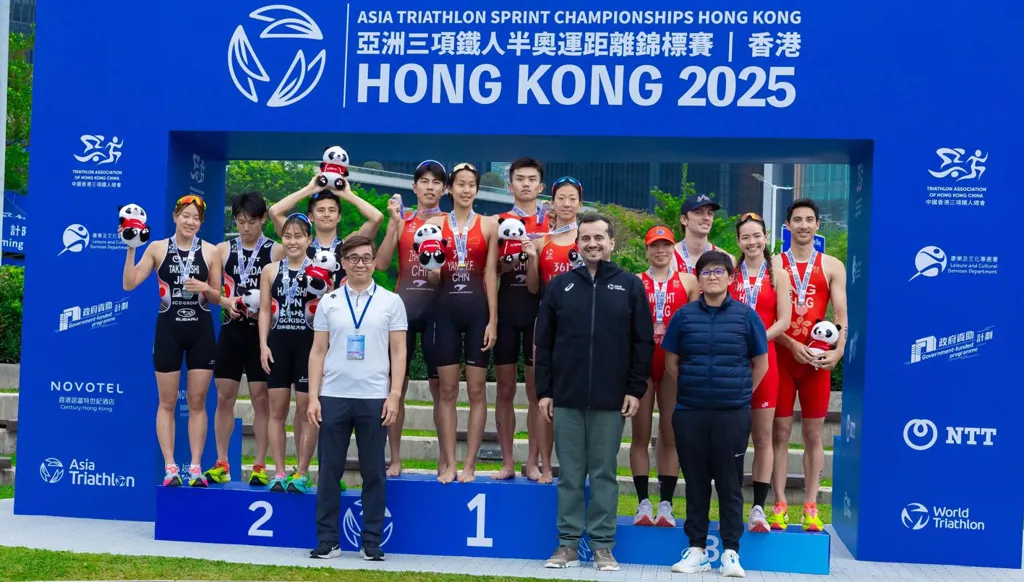 بن جلوي يتوج الصين بذهبية التتابع المختلط ببطولة آسيا للترايثلون