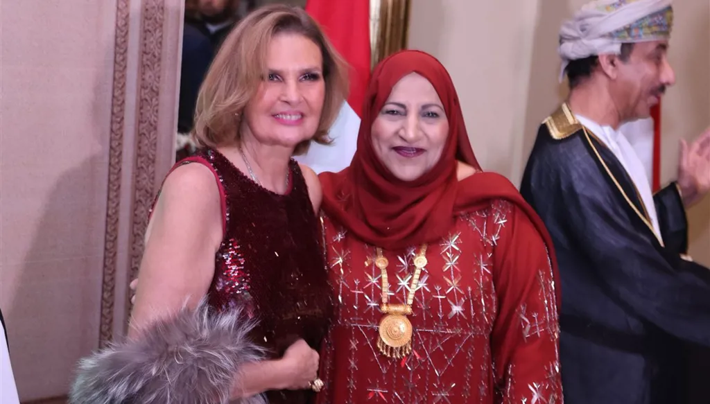 فنانون مصريون يحتفلون بالعيد الوطني العُماني