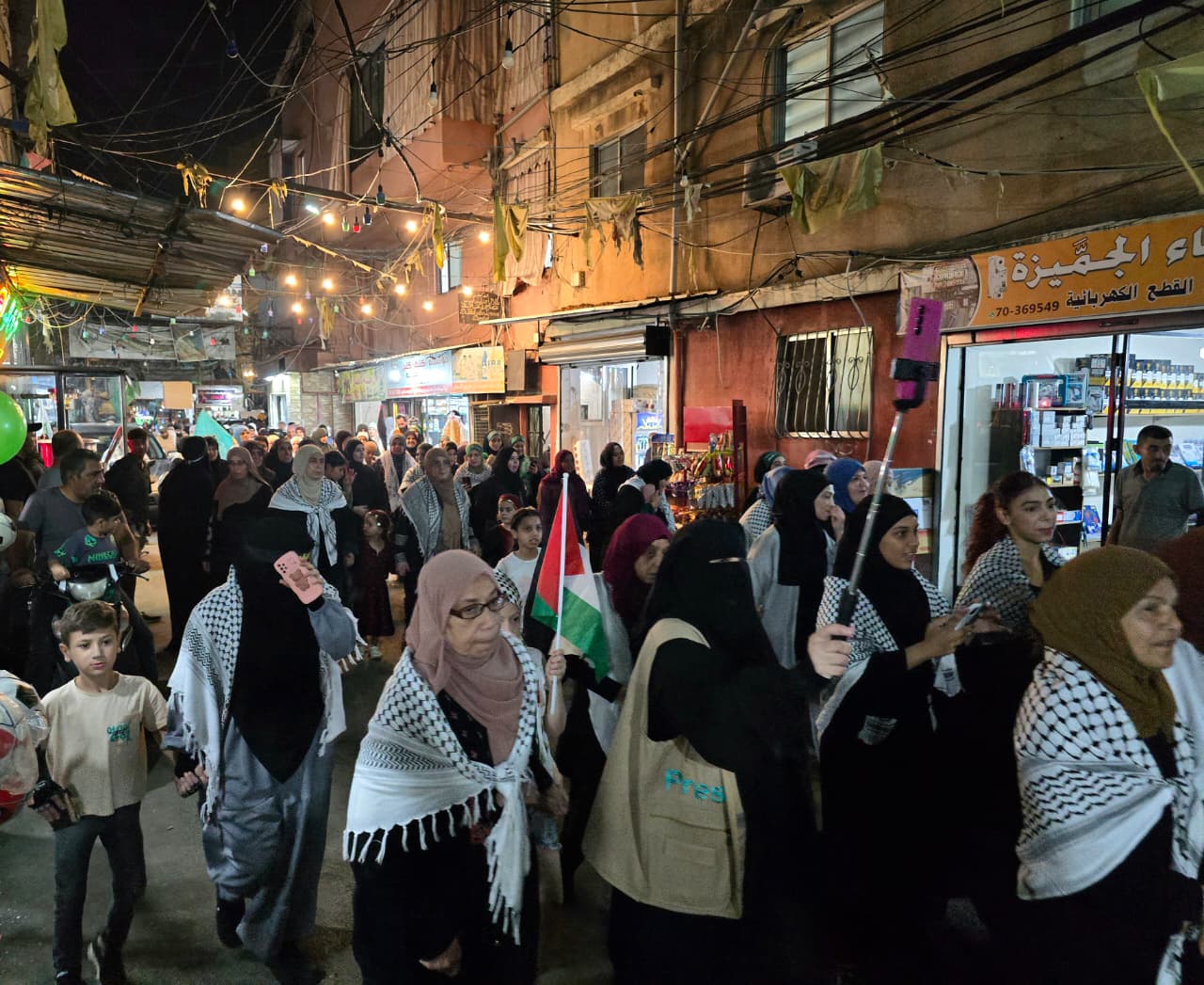 من مخيم عين الحلوة (أحمد منتش).