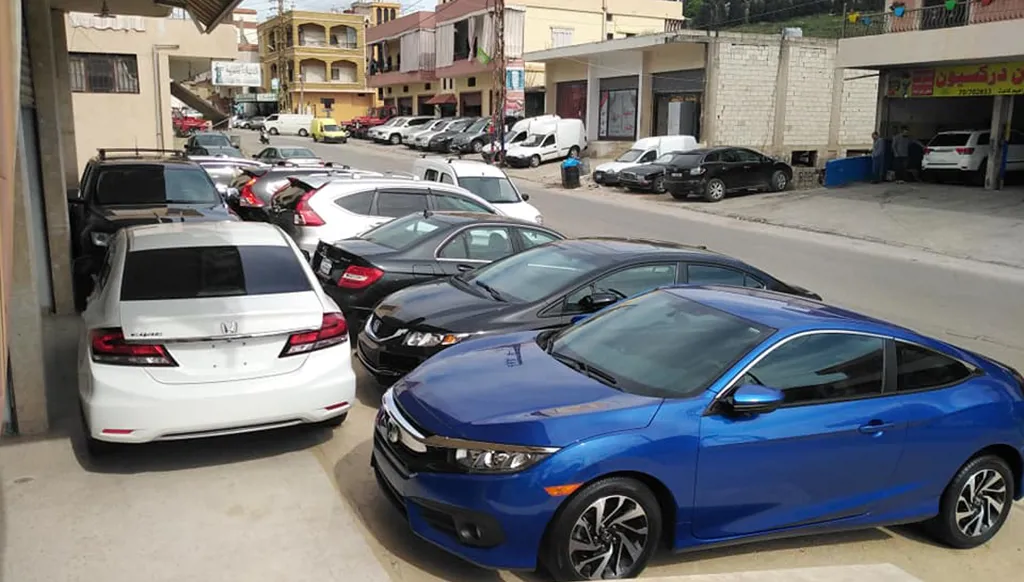 تجار السيارات في الجنوب أجلوا "رأس المال" بتكاليف نقل وصلت إلى عشرات آلاف الدولارات!