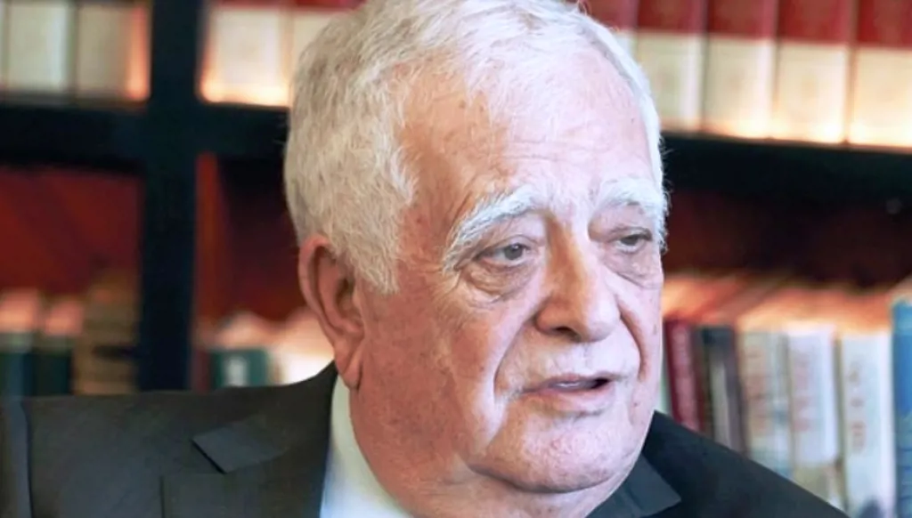عدنان القصّار شخصيّة لبنانيّة تجاوزت بأبعادها حدود الوطن