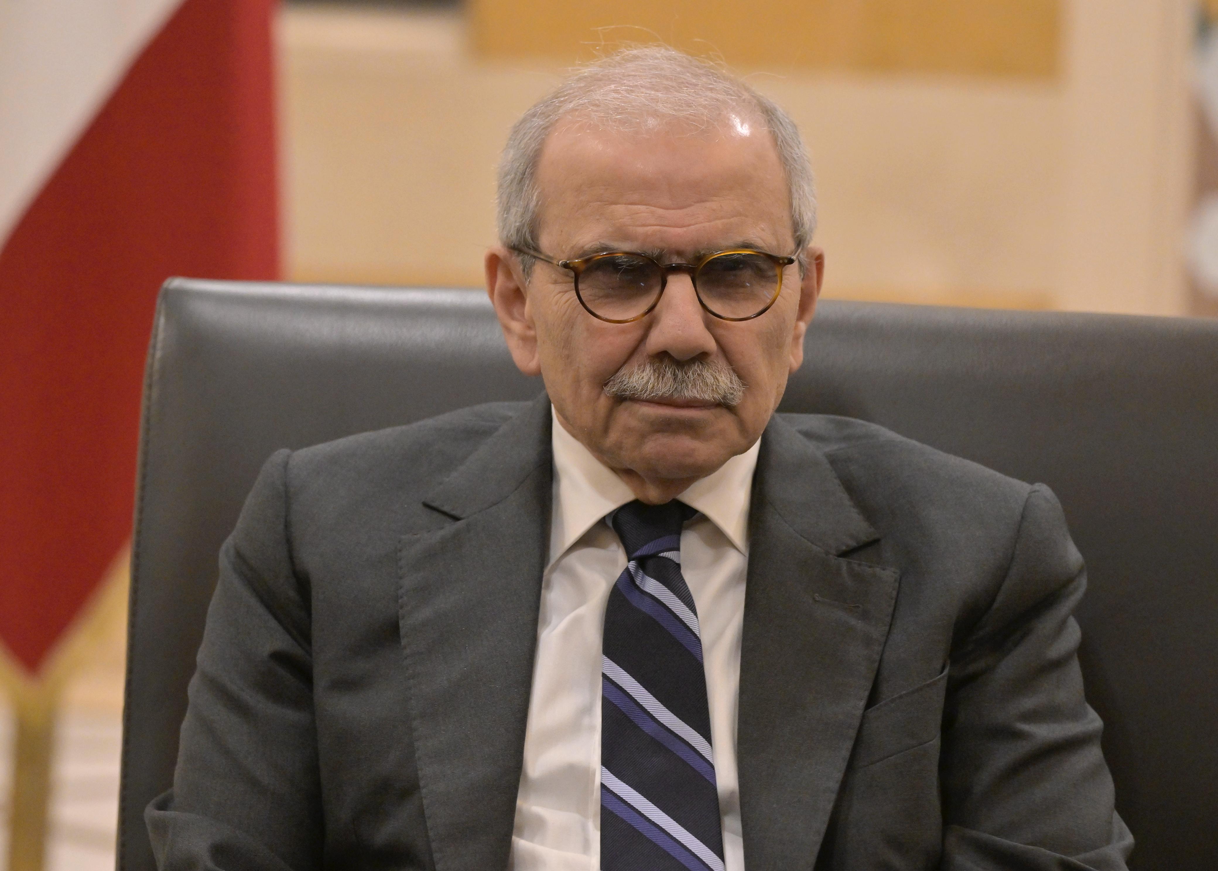 نواف سلام (نبيل اسماعيل).
