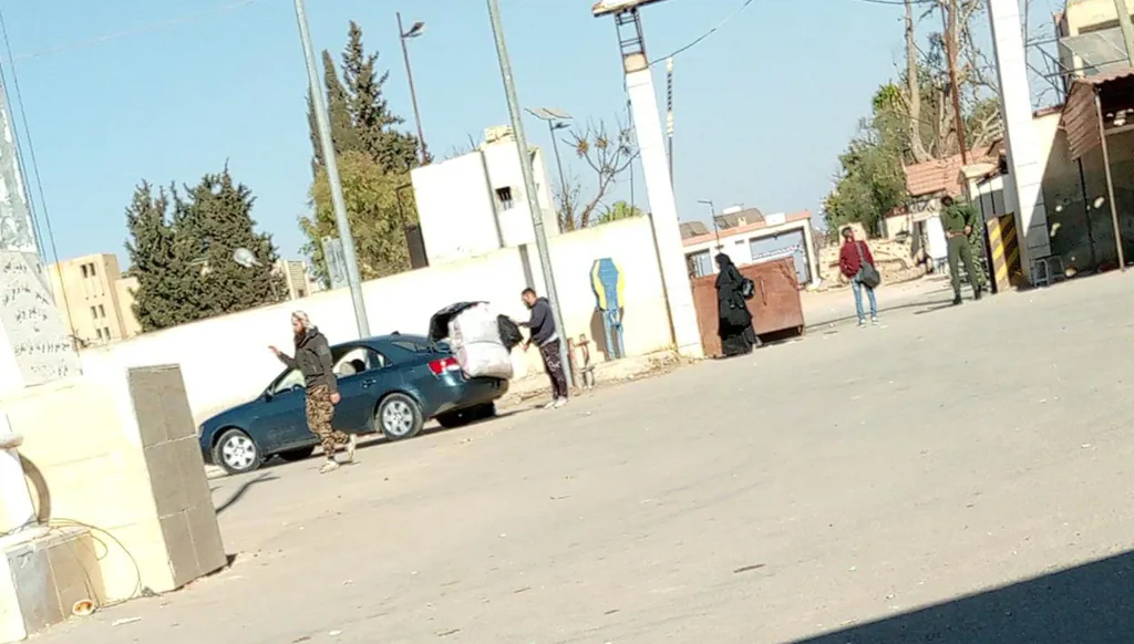 بعد الغارات الإسرائيلية الأخيرة... هل ما زال معبر القاع - جوسيه الحدودي مقفلاً؟