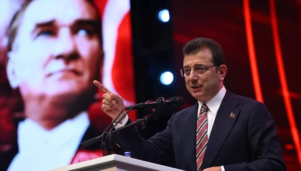 اعتقال رئيس بلدية إسطنبول... تقييد للإنترنت وهبوط قياسي لليرة التركية