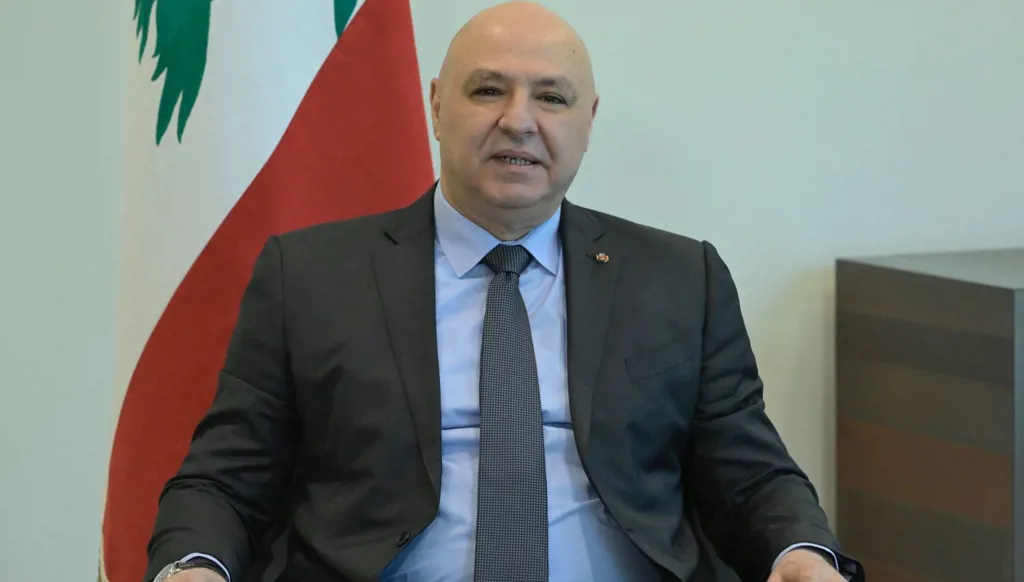 رئيس زمن التحولات