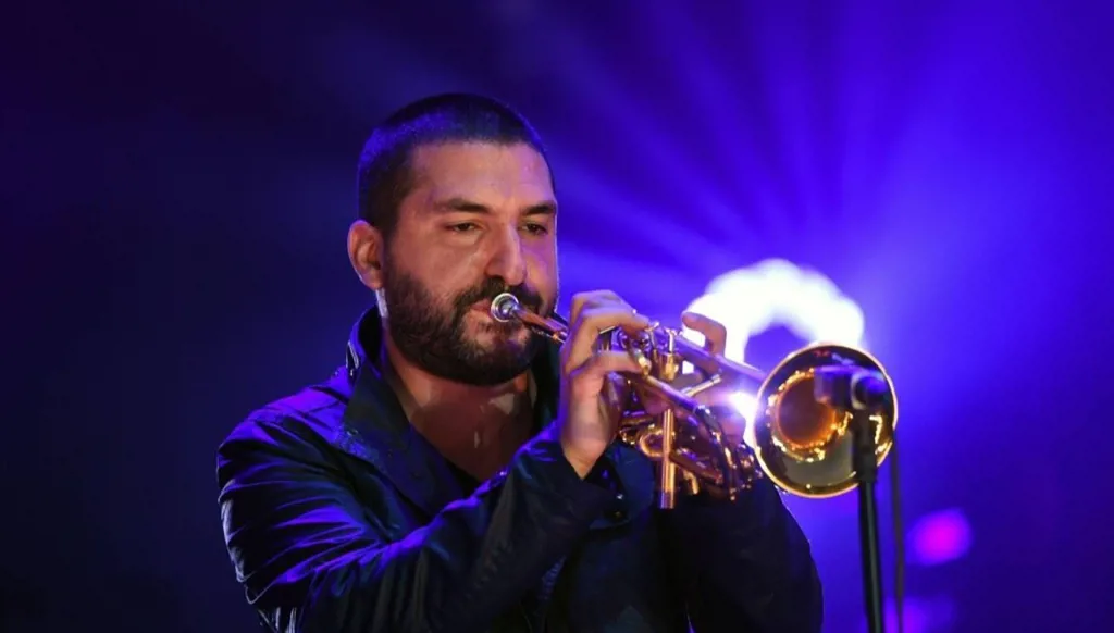 قُبَيل حفله في أبوظبي... إبراهيم معلوف لـ"النهار": أشعر بحريتي الكاملة مازجاً الشرق بالغرب