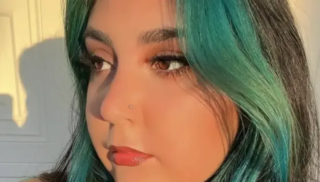 في لوس انجلوس... طرد مديرة من عملها بعدما جلست على موظفة وقتلتها (صور)