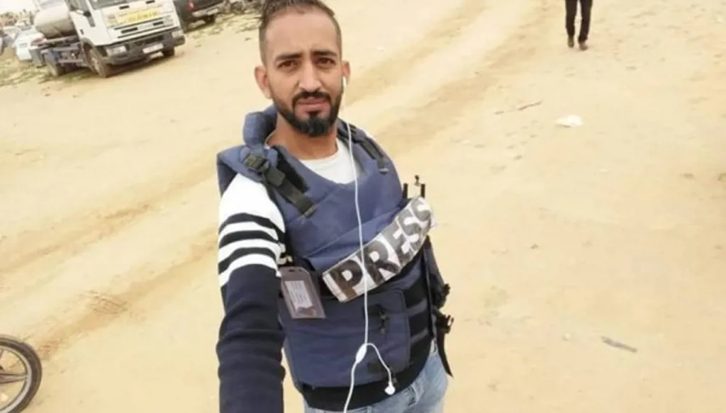 لم يقتله السرطان... مسيرة إسرائيلية تغتال الصحافي محمد أبو دقة في غزة