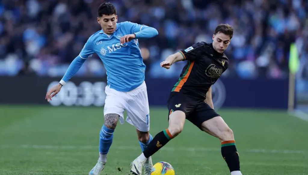 فوز صعب يقود نابولي لتقاسم الصدارة مع أتالانتا (فيديو)