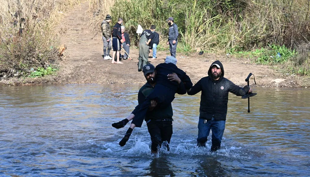 إرجاء زيارة وزير الدفاع اللبناني إلى دمشق ولا موعد جديداً لها... خلاف بين البلدين؟