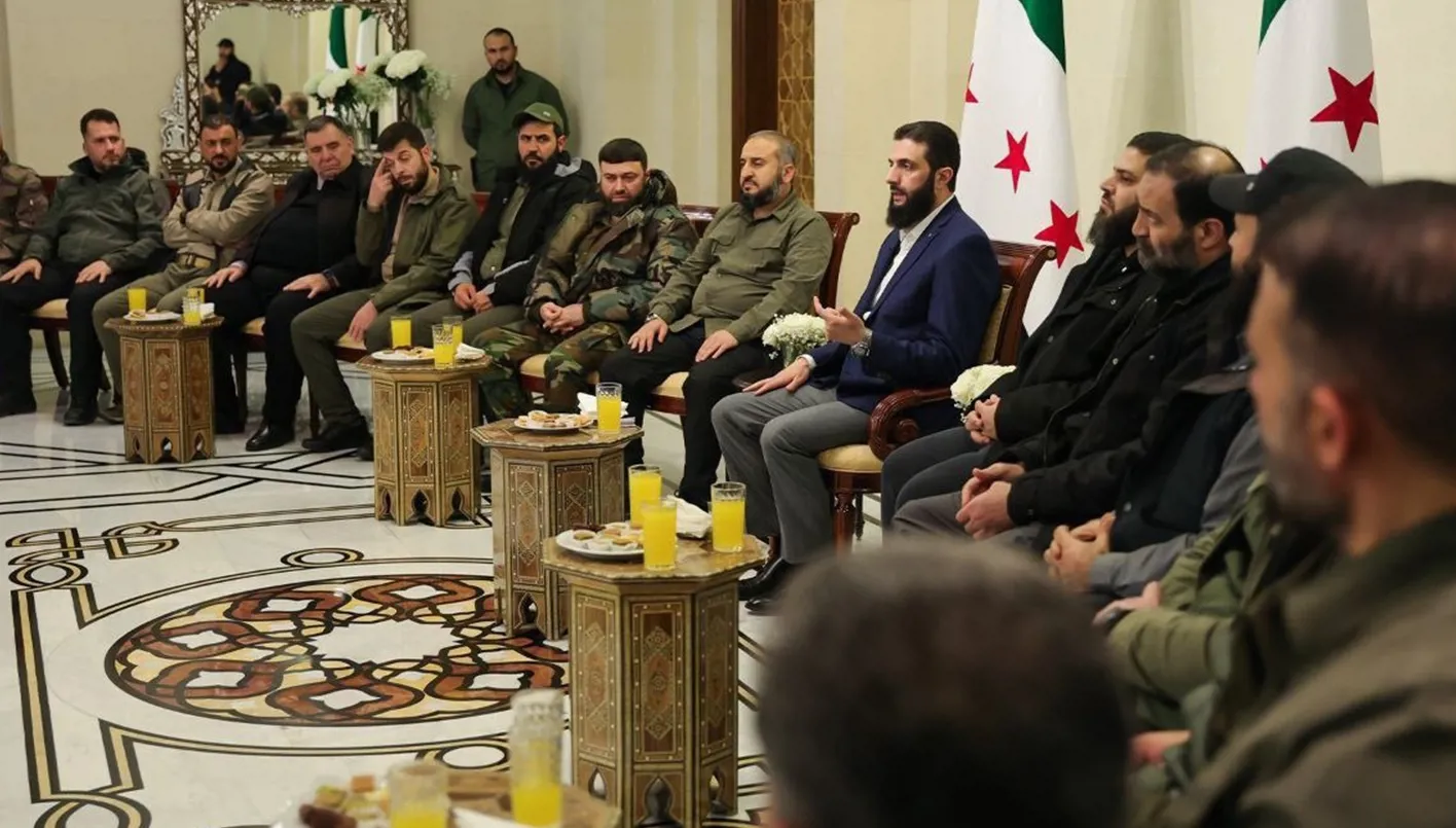 نتنياهو يدخل على خط الجيش السوري الجديد: دمشق تستبعد فصائل وأخرى تنخرط بحذر