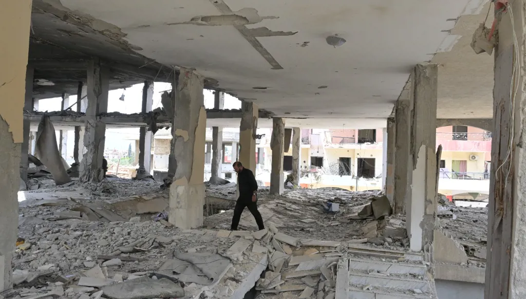 منزل مدمّر في بلدة كفرصير جنوب لبنان (نبيل إسماعيل).