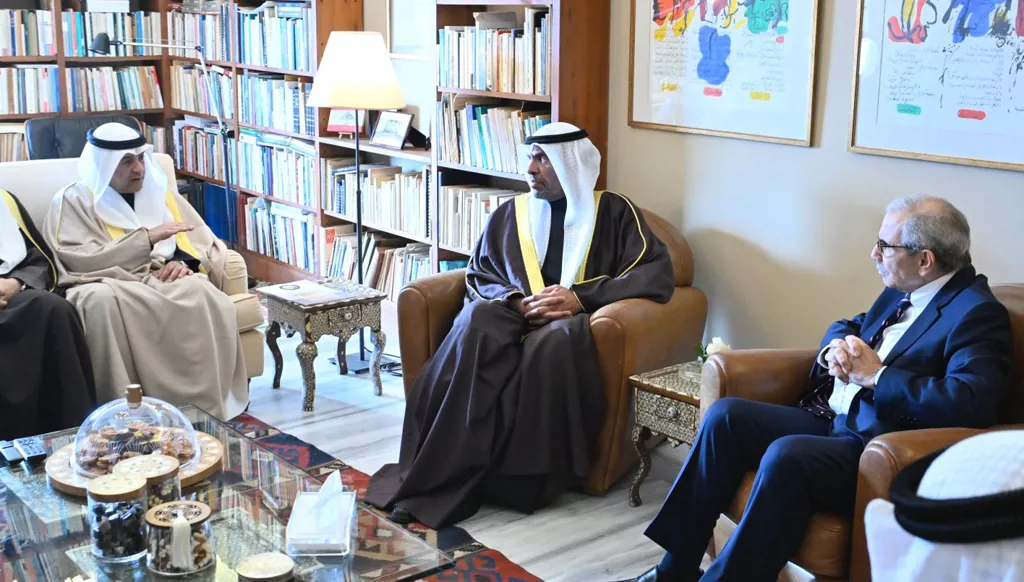 زخم عربي متجدد في بيروت... الكويت على خط تعزيز السيادة والاستقرار