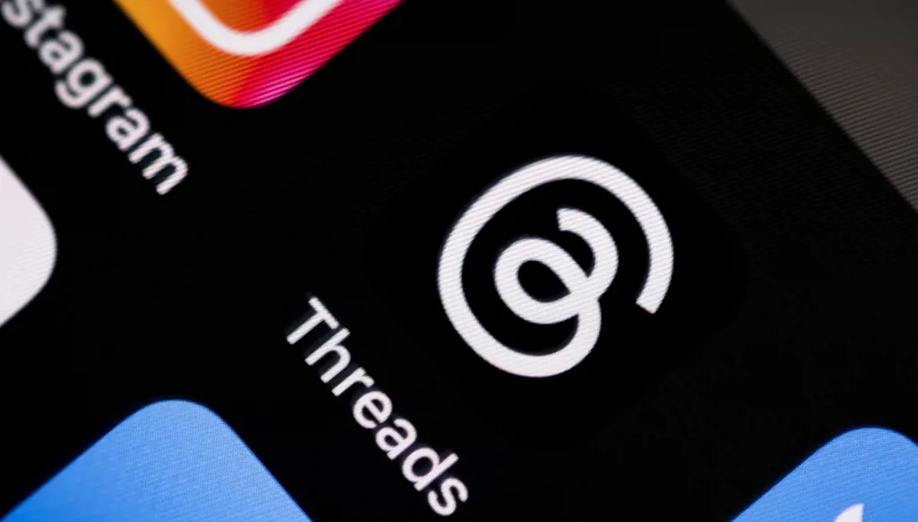 للمرة الأولى... "ثريدز" يتفوّق على "إكس" في عدد المستخدمين النّشطين يومياً