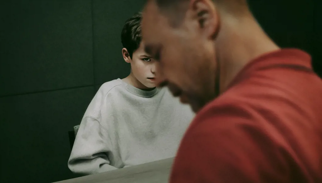 كيف أصبح مسلسل "أدوليسانس" أداة تعليمية في المدارس البريطانية؟