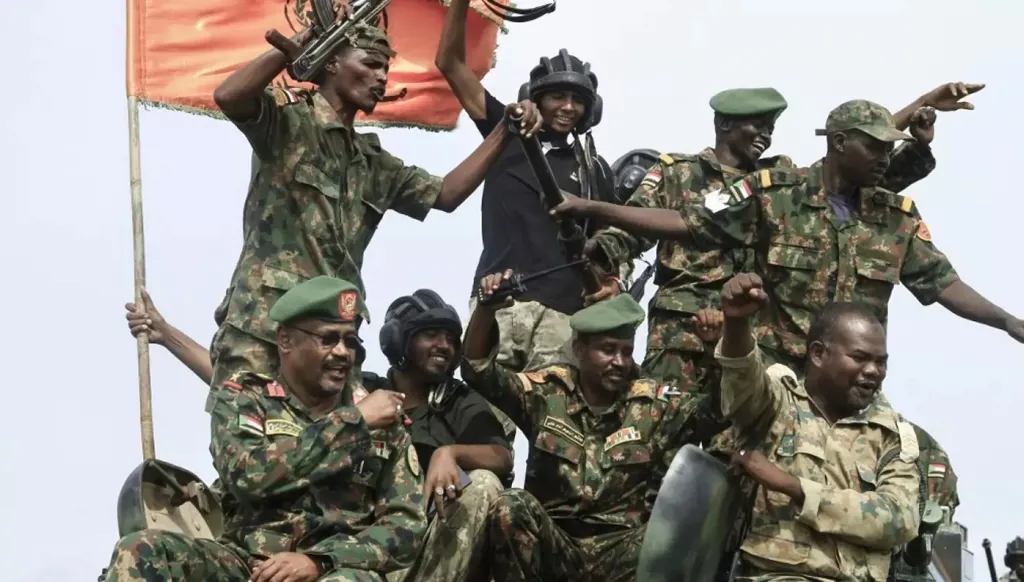 من واشنطن إلى أبوظبي: شبكات سلاح تحكم بورتسودان