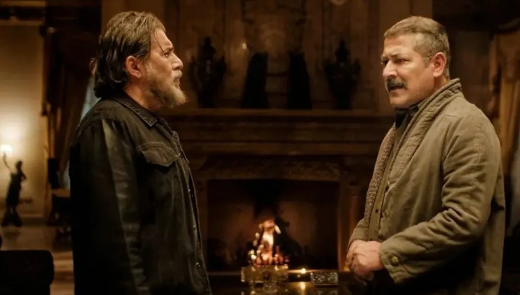 باسم ياخور وعابد فهد بلقطات طريفة خلف كاميرا "سعادة المجنون"