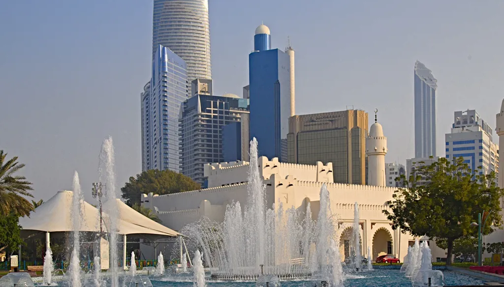 الإمارات تتصدّر قائمة أكبر صناديق الاستثمار العربية في 2026.. كيف تحقق ذلك؟