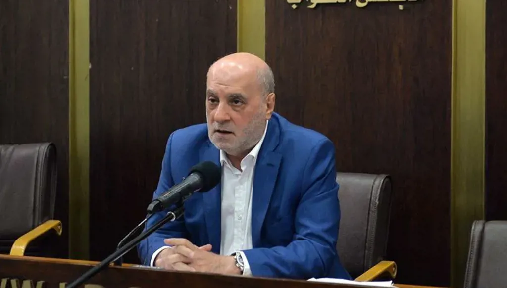 شري يتجنّب التفصيل في مسألة قرارات الحكومة