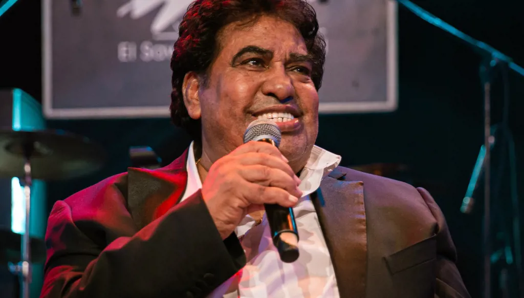 وداعاً أحمد عدوية... صوت البهجة الذي لن يُنسى