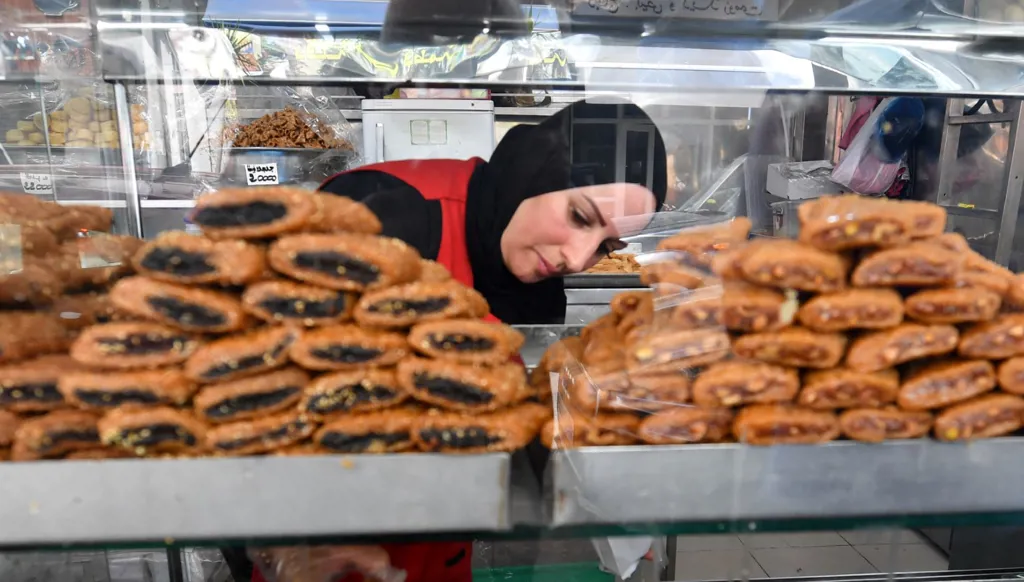"رائحة رمضان "لا تفوح هذه السنة... كيف أثر الغلاء في استعدادات التونسيين؟